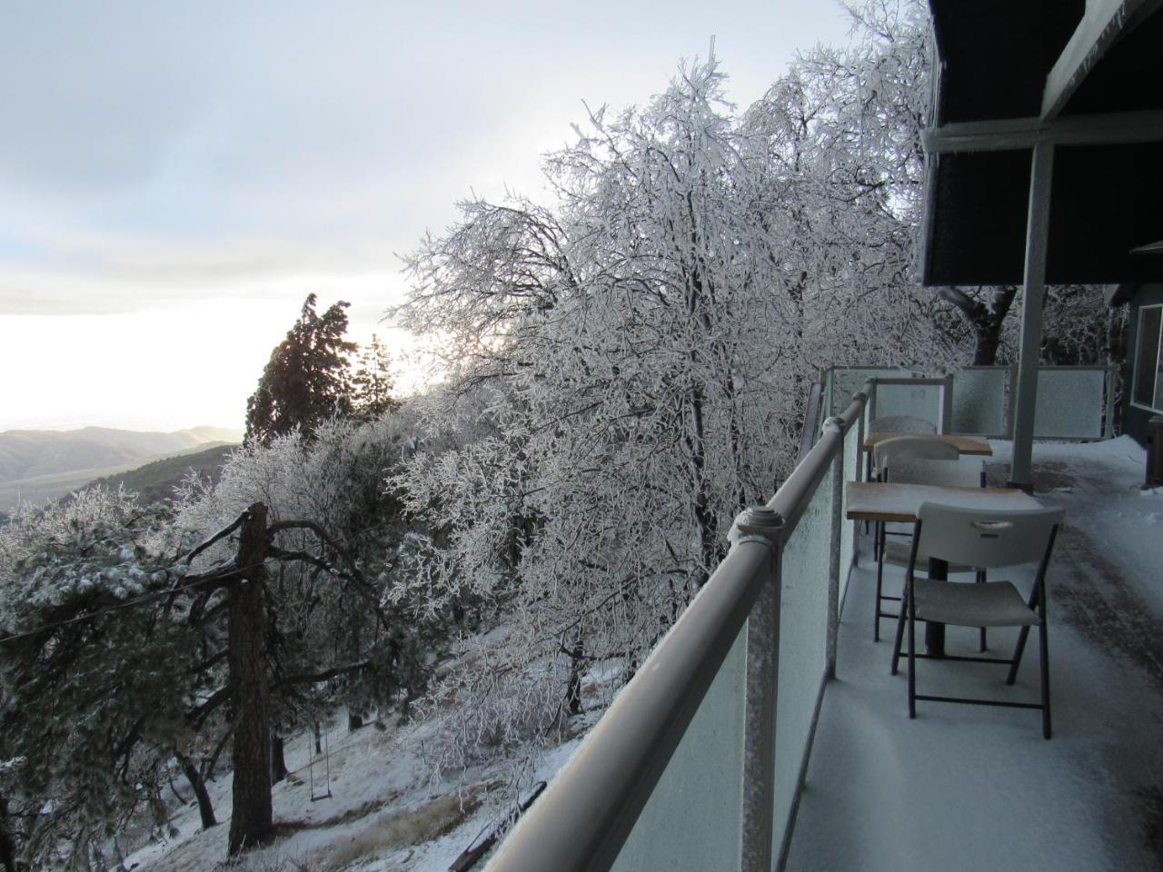 Skyforest Inn Екстер'єр фото