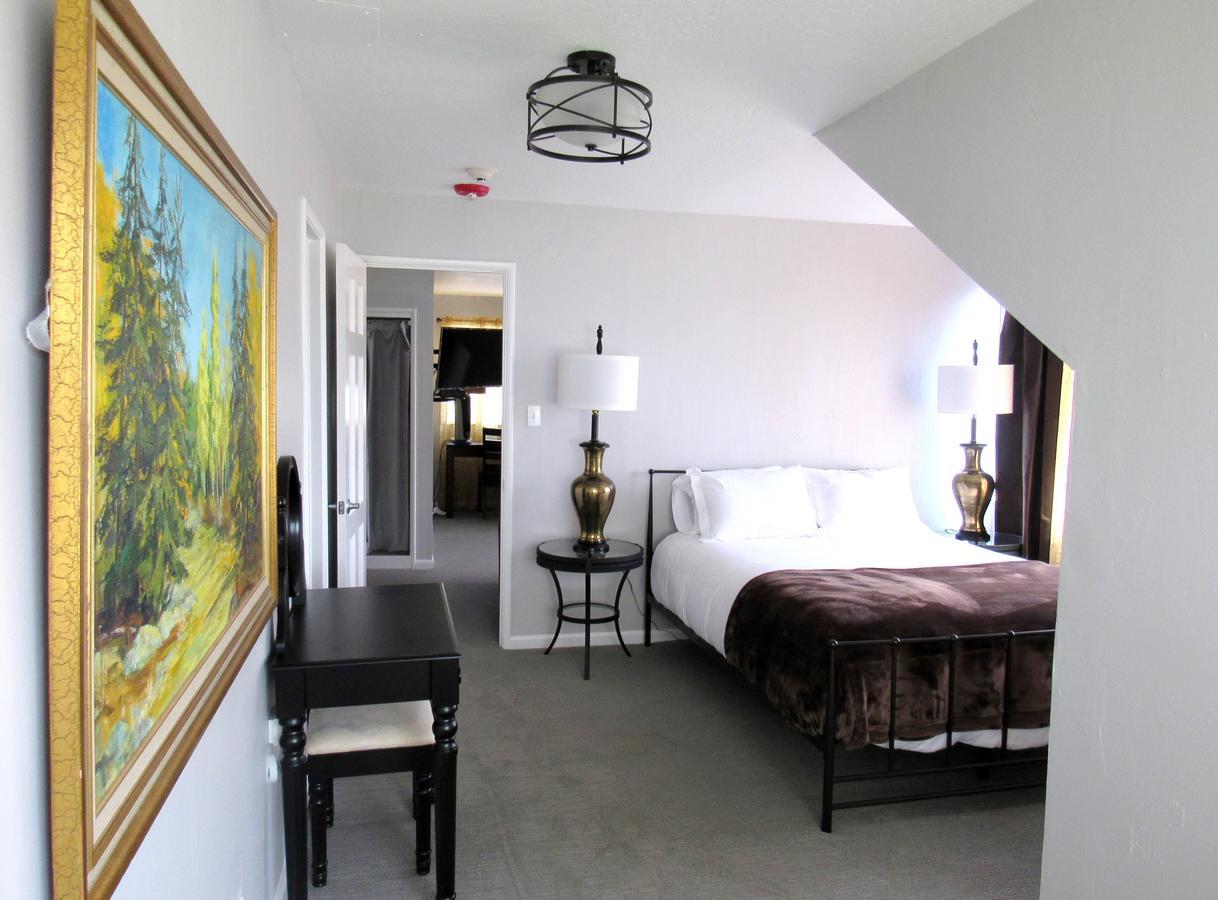 Skyforest Inn Екстер'єр фото